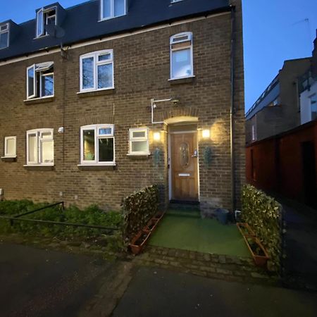 Fabulous Private Bedrooms Near Euston Station, Central Лондон Екстериор снимка