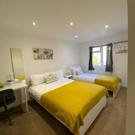 Fabulous Private Bedrooms Near Euston Station, Central Лондон Екстериор снимка