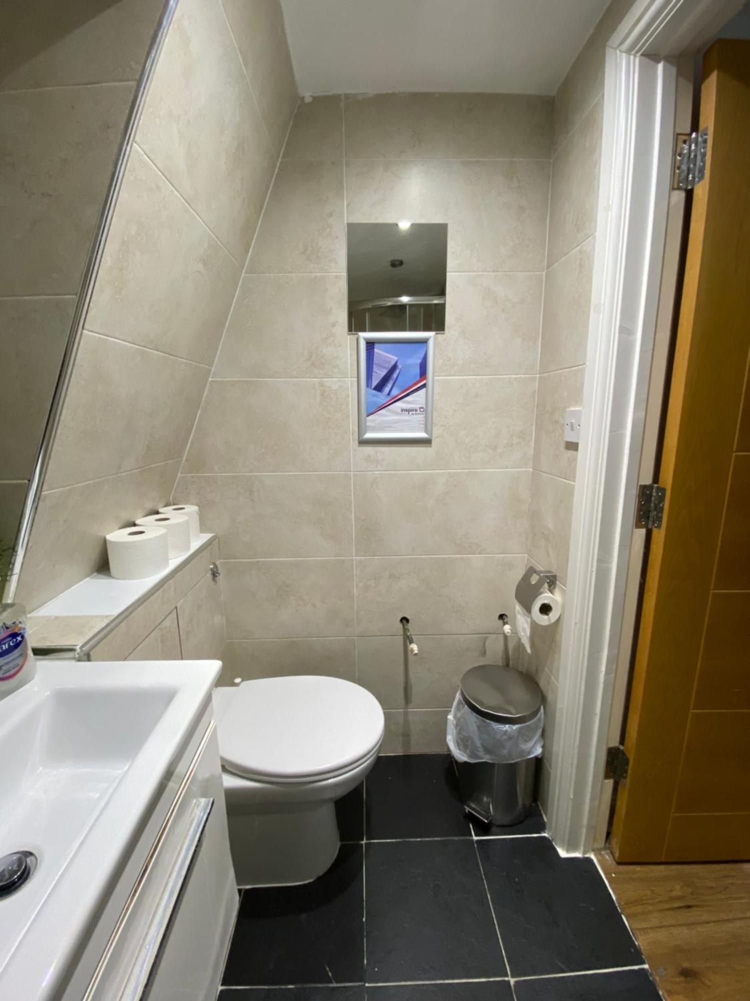 Fabulous Private Bedrooms Near Euston Station, Central Лондон Екстериор снимка