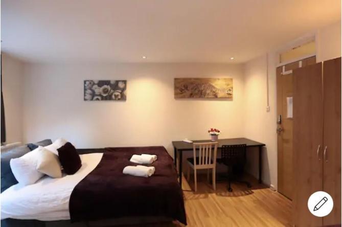 Fabulous Private Bedrooms Near Euston Station, Central Лондон Екстериор снимка