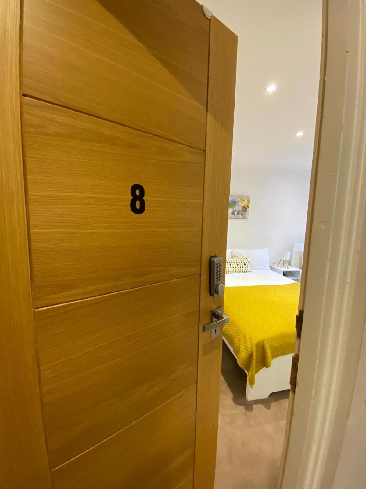 Fabulous Private Bedrooms Near Euston Station, Central Лондон Екстериор снимка