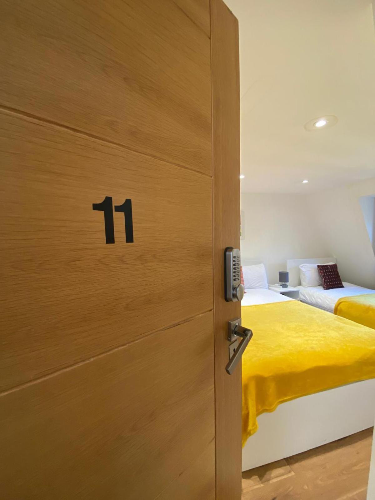 Fabulous Private Bedrooms Near Euston Station, Central Лондон Екстериор снимка